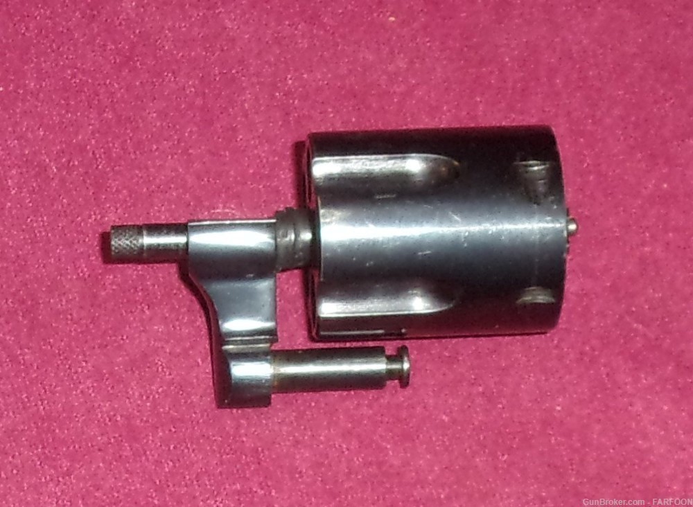 CHARTER ARMS UNDERCOVERETTE 32 CAL. 6 SHOT CYLINDER & CRANE ASSEMBLY-img-1