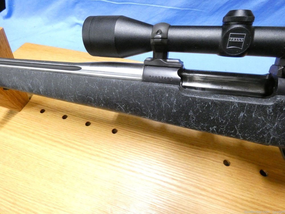 WEATHERBY MARK V ACCUMARK .300 WEATHERBY 26" LEFT HANDED ZEISS 3-9X36-img-10