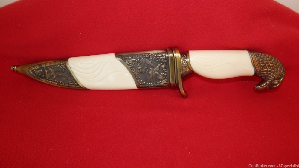 Collectible Eagle Head Dagger Knife Bayonet with Matching Scabbard 15/1/2" -img-0