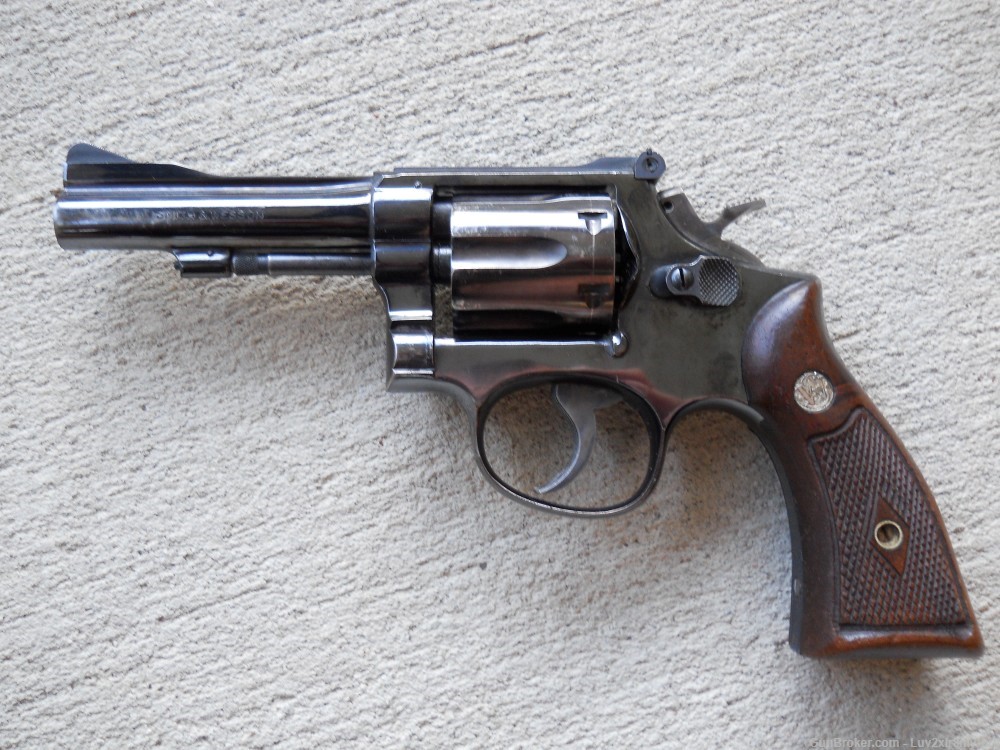 Smith & Wesson 15-2 Combat Masterpiece 38 Special-img-0