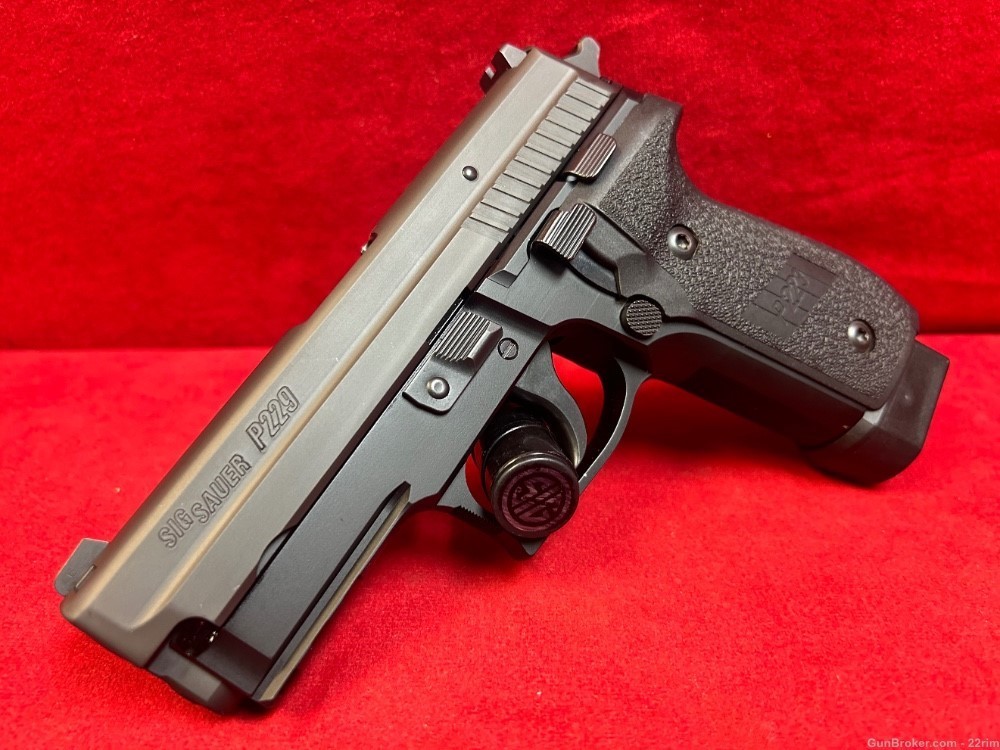 Sig P229R, .40 S&W, 3 Mags, 2009, German Frame-img-2