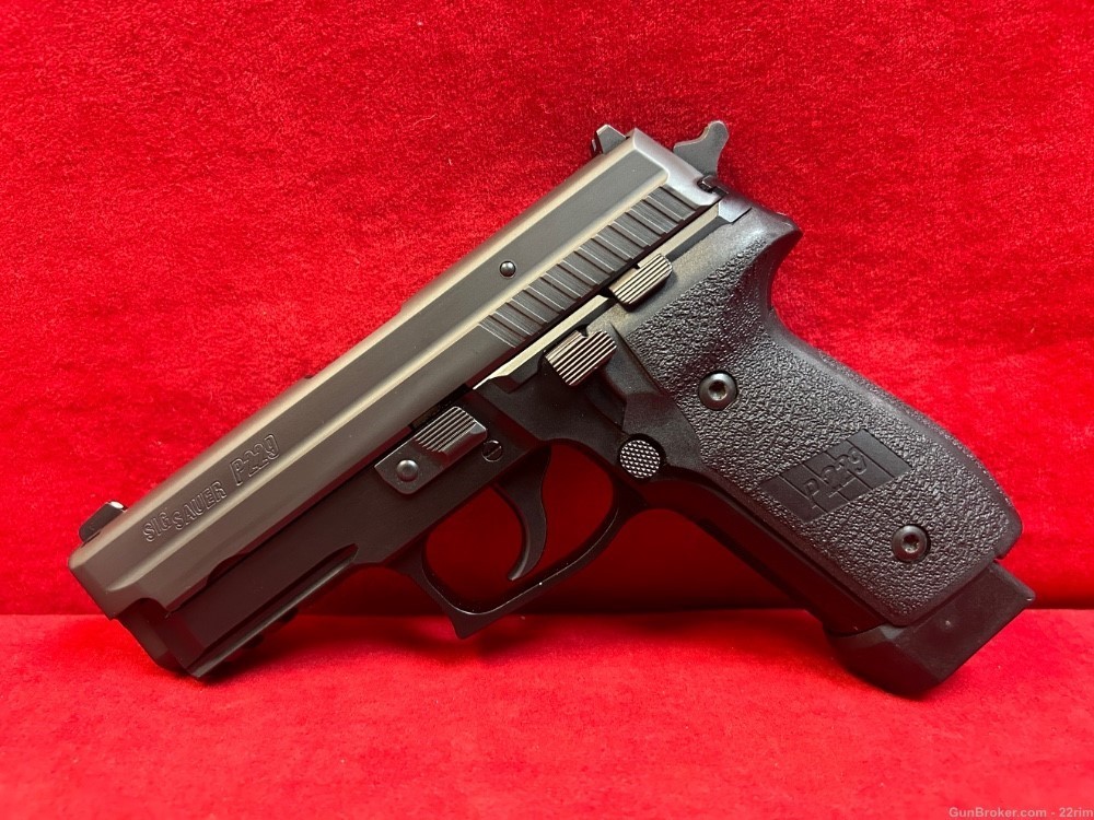 Sig P229R, .40 S&W, 3 Mags, 2009, German Frame-img-1