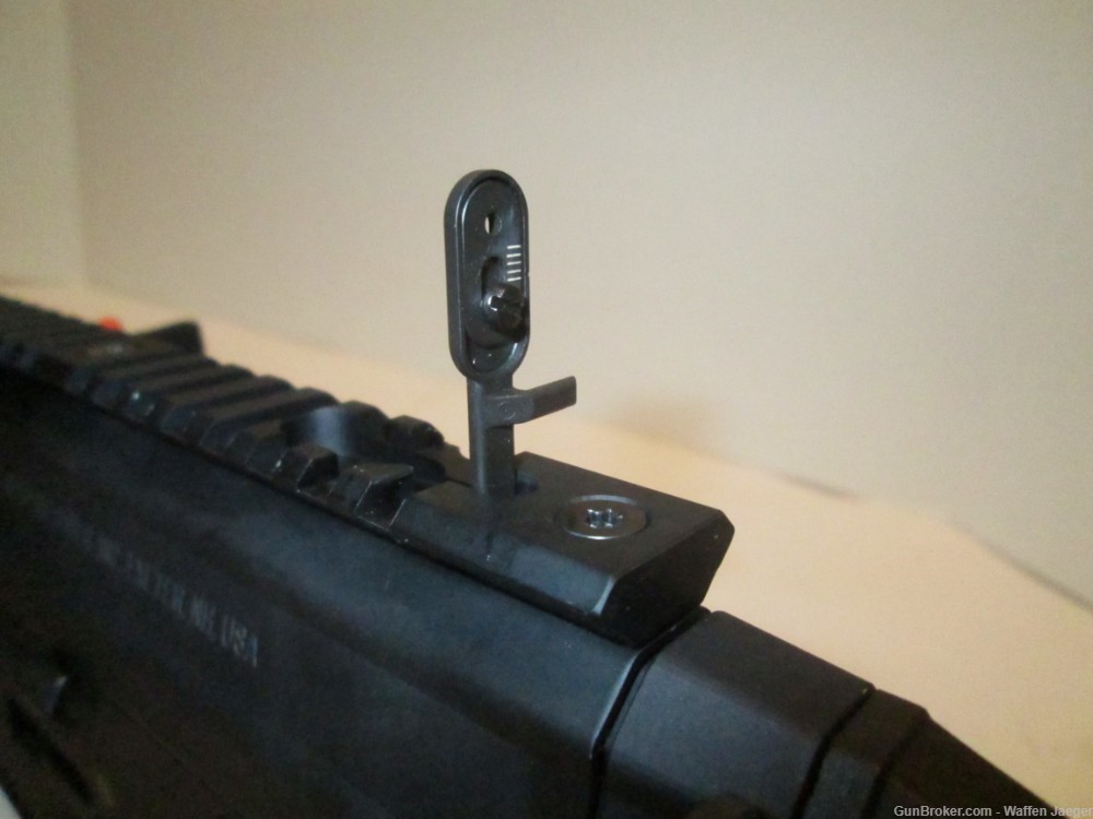 SIG556 Sig 556 SWAT Rifle w-Original Case & Accessories-img-16