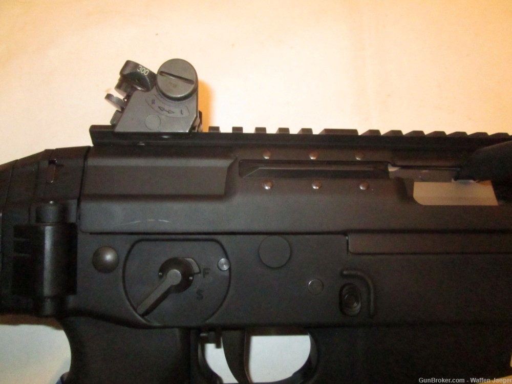 SIG556 Sig 556 SWAT Rifle w-Original Case & Accessories-img-7