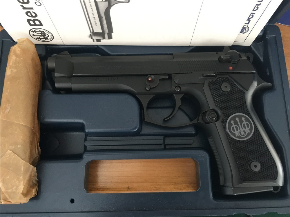 1991 Beretta 92FS with LaserMax Guide Rod & Many Extras!-img-3
