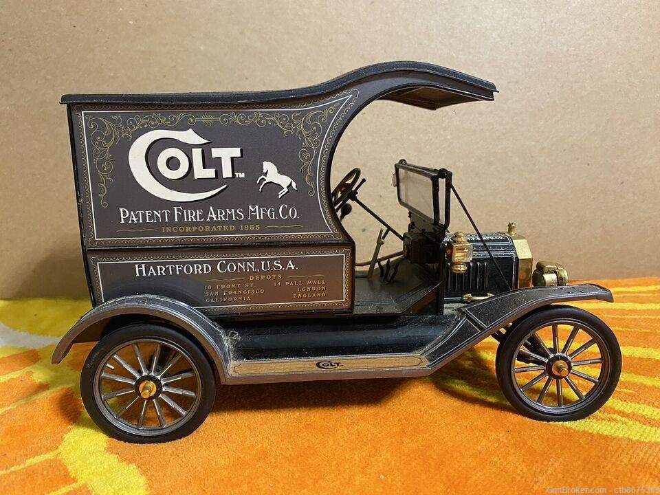 Franklin Mint 1/16 1913 Ford Model T Colt Firearms Delivery Wagon-img-0