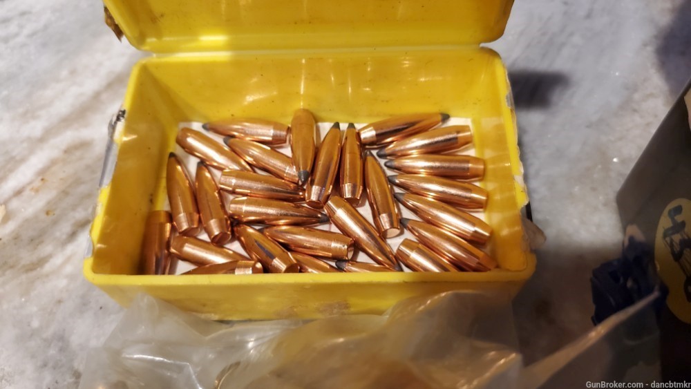 7MM Rem Mag reloaders package - 290 pc brass - 246 pc bullets - see details-img-6