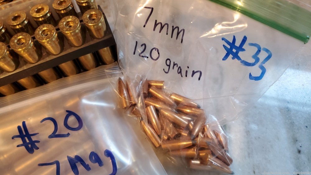7MM Rem Mag reloaders package - 290 pc brass - 246 pc bullets - see details-img-19