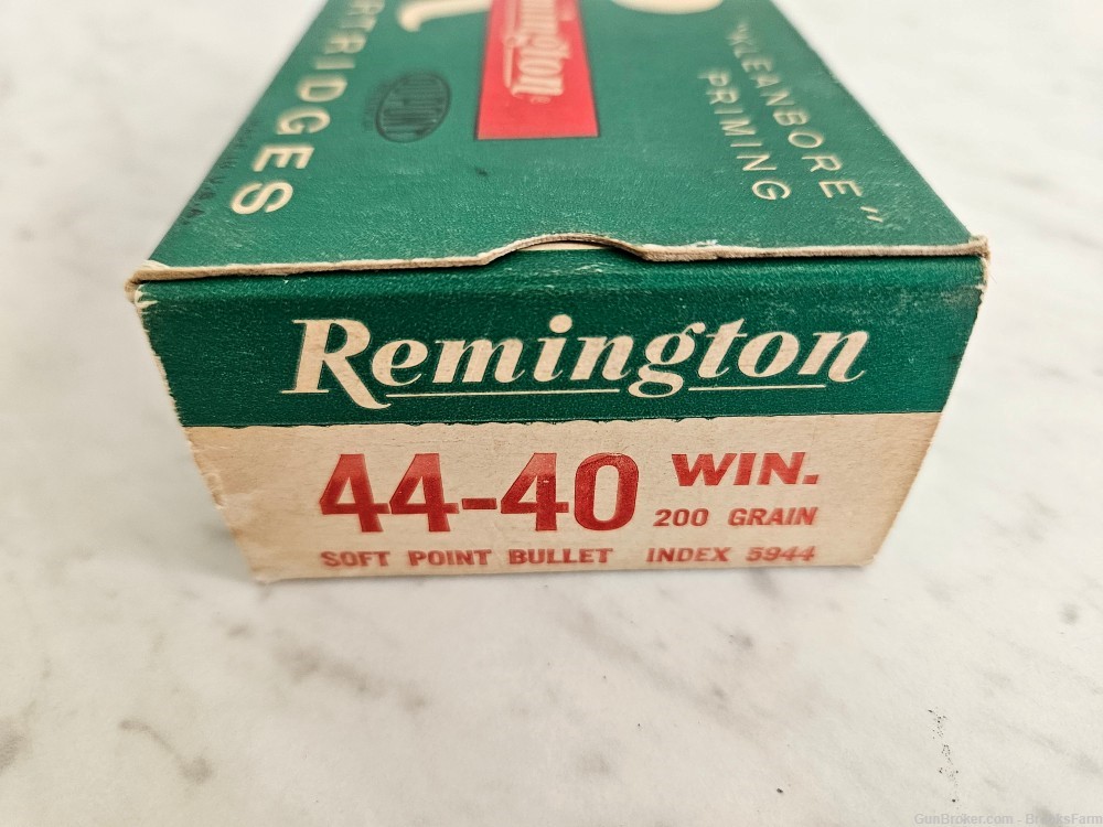 Vintage Remington 44-40 Winchester Center Fire 50 Cartridges Ammunition-img-1
