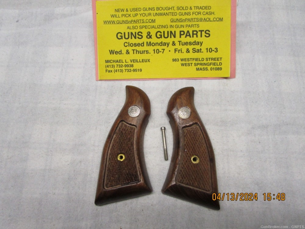 Smith & Wesson factory K&L frame service grip a square butt gun new.-img-1
