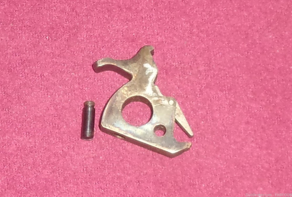 CHARTER ARMS UNDERCOVERETTE 32 CAL. HAMMER & SCREW ASSEMBLY-img-1