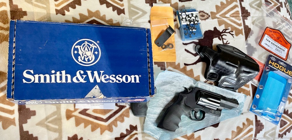 NICE S&W Governor .45 ACP/LC/.410 with box/papers/holster/extras-img-11