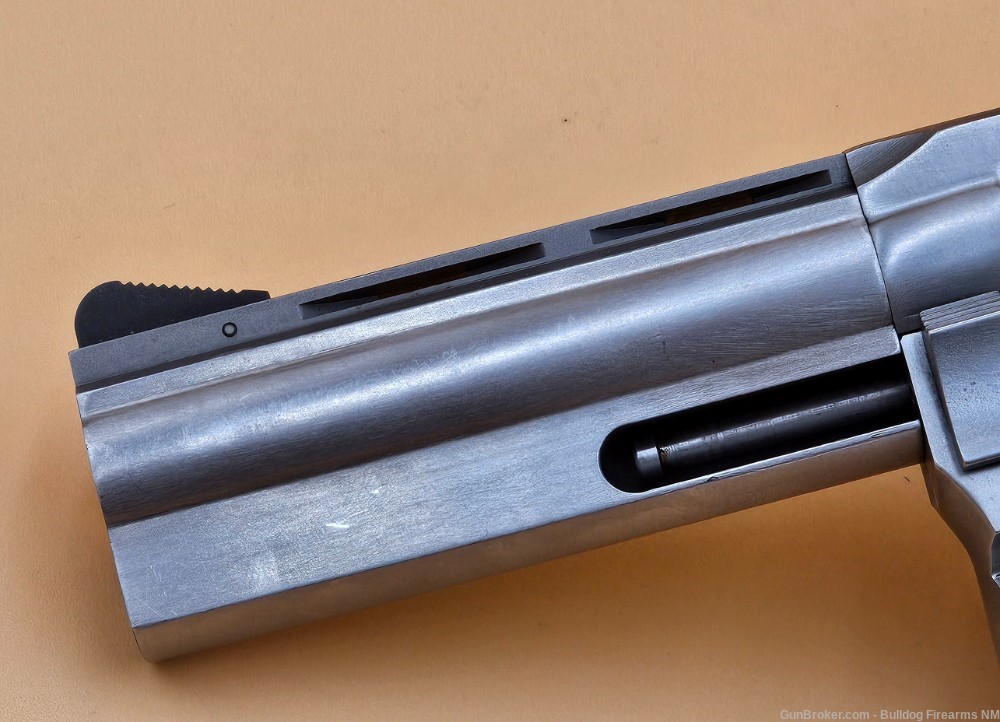 Dan Wesson 715 .357 Magnum 6 shot revolver-img-5