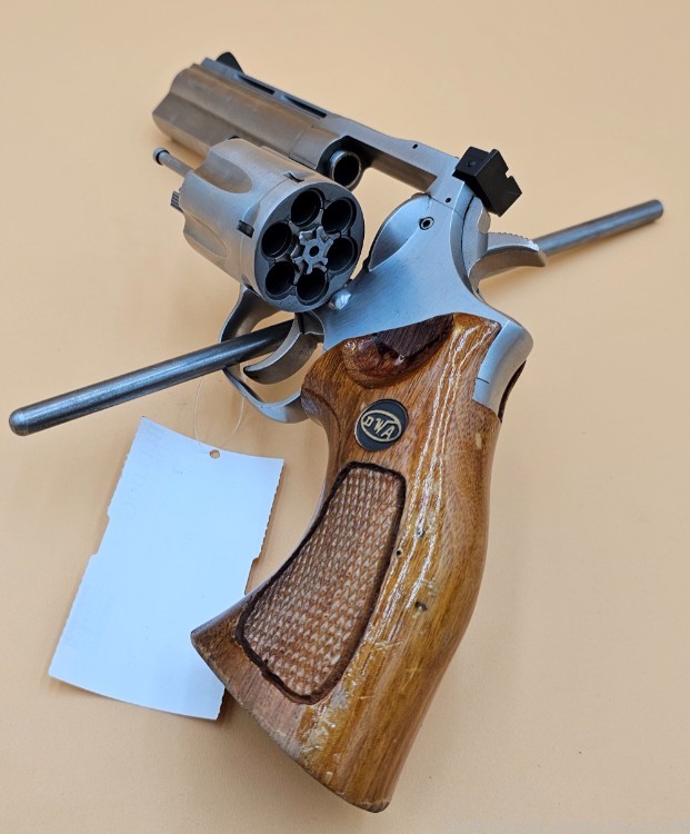 Dan Wesson 715 .357 Magnum 6 shot revolver-img-4