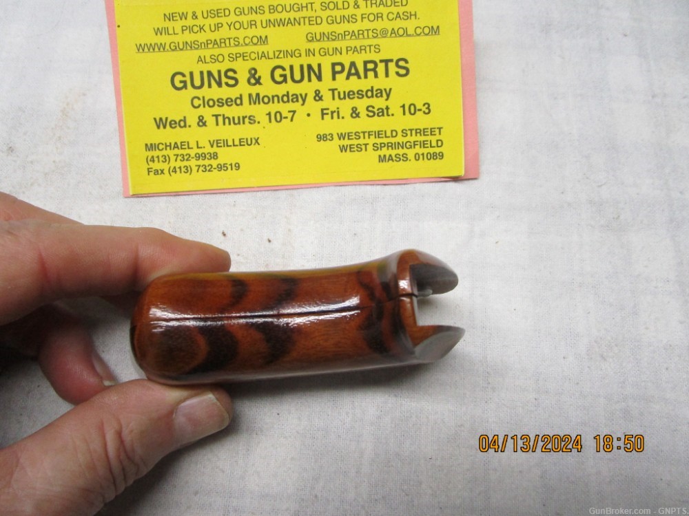 Smith & Wesson factory -J- frame grip for a round butt and a square butt -img-2