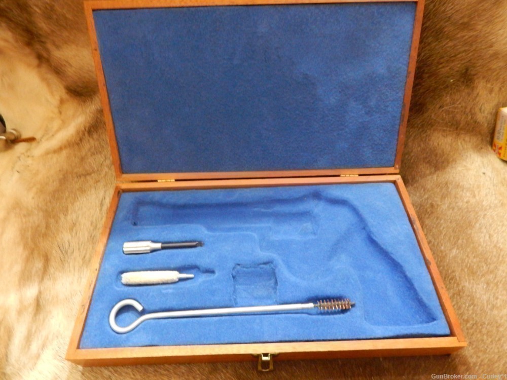 Smith and Wesson Display box and tools-img-3
