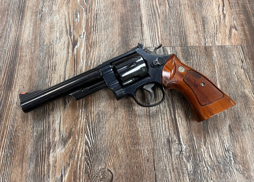 SMITH AND WESSON MODEL 57 NO DASH .41 REM MAG-img-1
