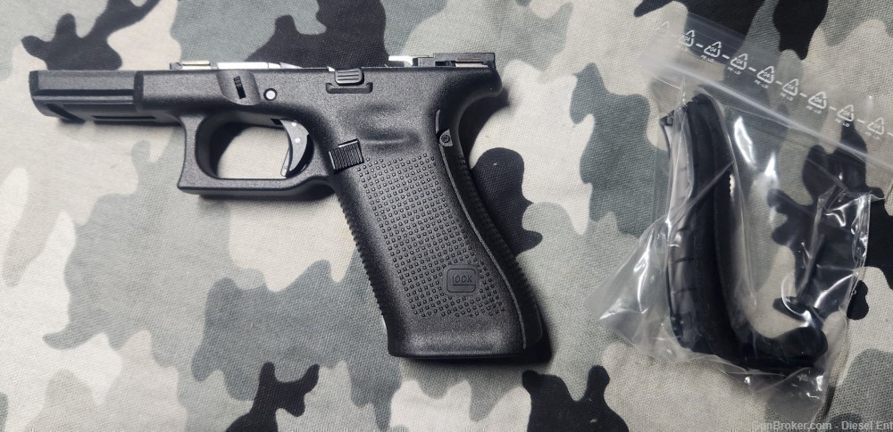 Glock G47  Complete frame 9mm Gen 5 19 17 NEW MODEL-img-1