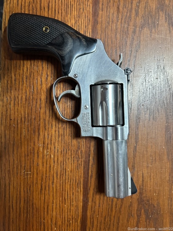 Smith and Wesson Model 60-15 .357 Magnum Revolver-img-0