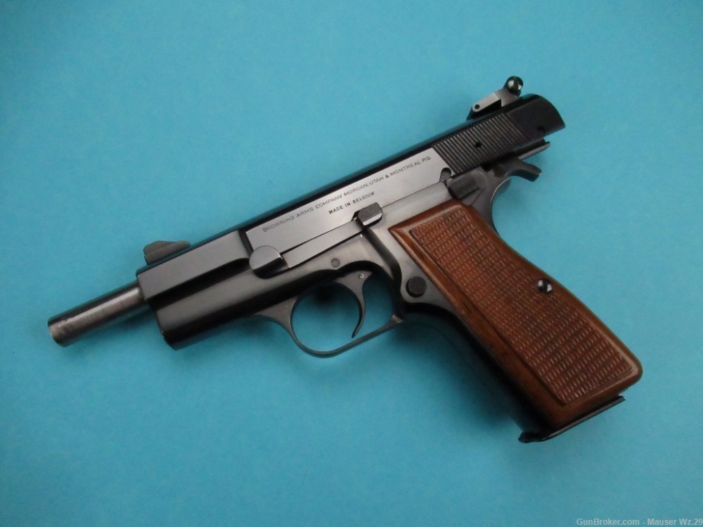 Very Nice 1971 Browning Hi Power Belgian pistol 9mm Luger BHP Mauser-img-85