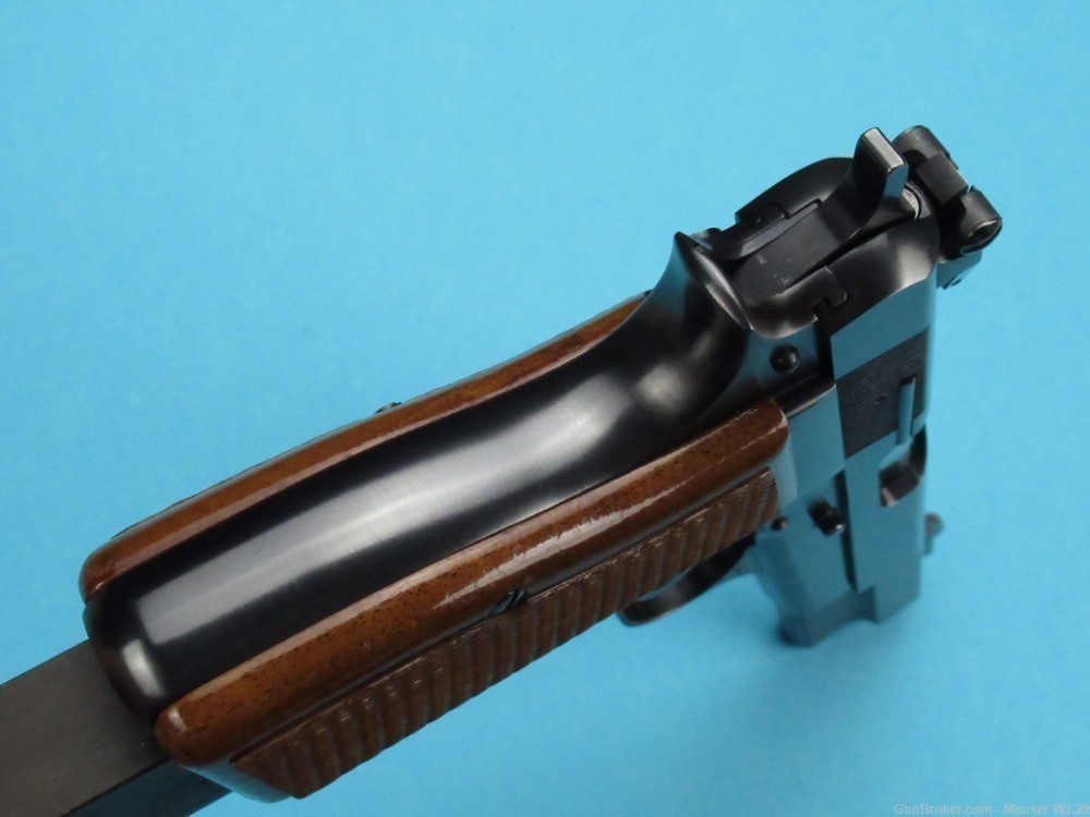 Very Nice 1971 Browning Hi Power Belgian pistol 9mm Luger BHP Mauser-img-59