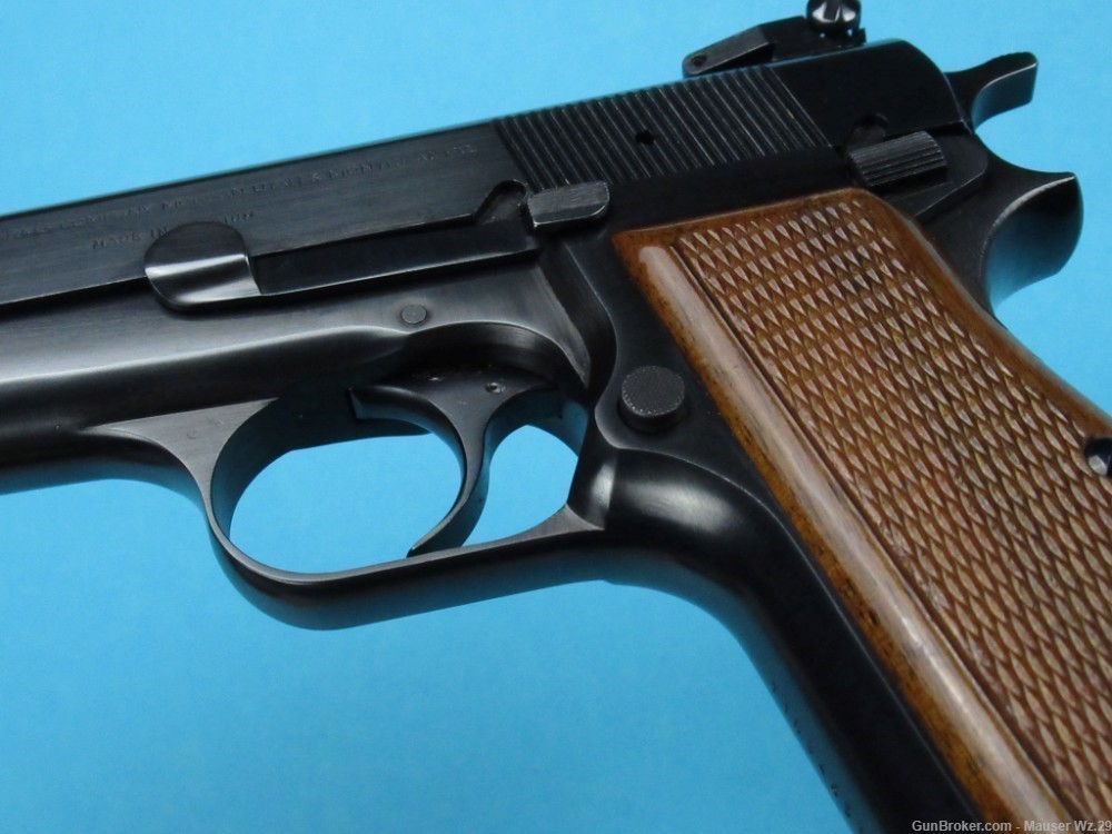 Very Nice 1971 Browning Hi Power Belgian pistol 9mm Luger BHP Mauser-img-36