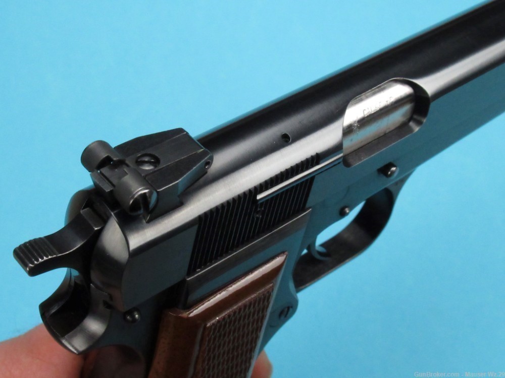 Very Nice 1971 Browning Hi Power Belgian pistol 9mm Luger BHP Mauser-img-57