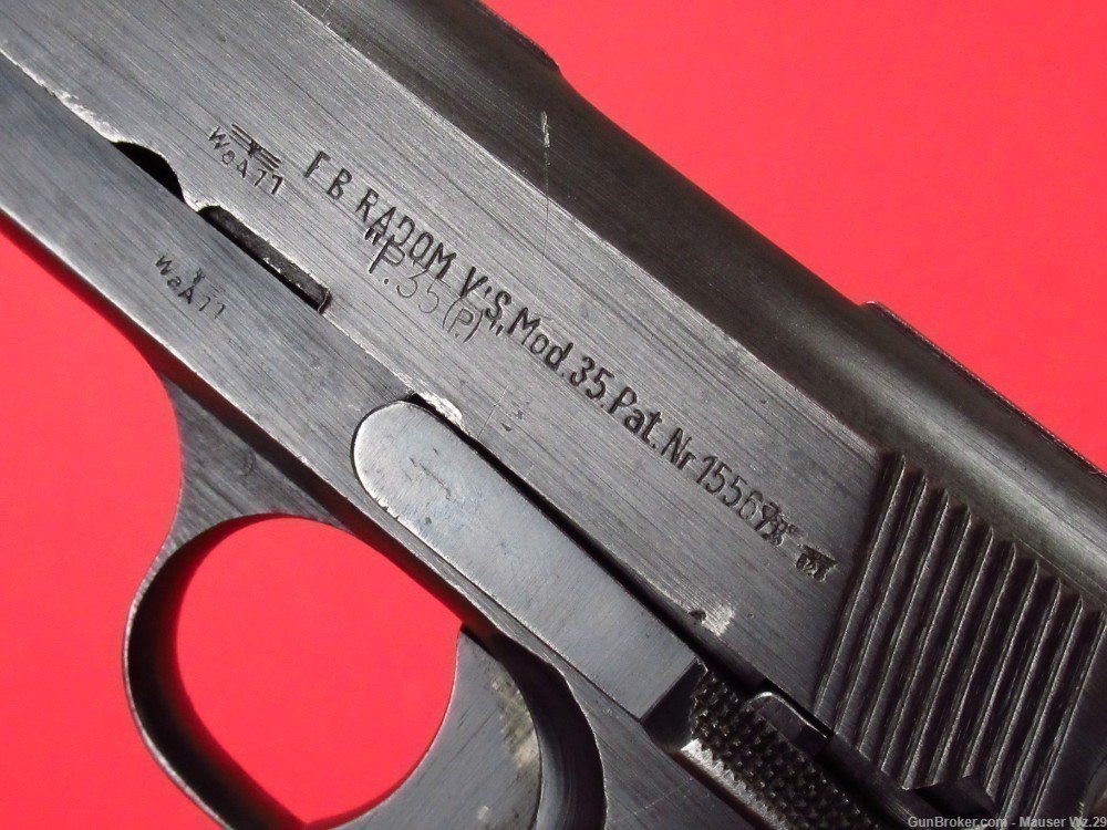 Early production 1941 German Occupation Radom VIS Polish WWII 9mm Luger P38-img-1