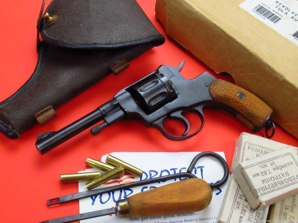 Nice WWII 1930 Russian Tula Nagant revolver M1895 - WW2 7.62mm mosin-img-0