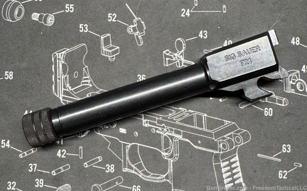 New Sig Sauer P320 Compact/Carry 9mm Threaded Barrel No LCI 4.6"-img-1