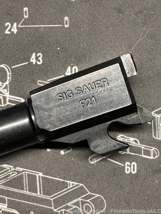 New Sig Sauer P320 Compact/Carry 9mm Threaded Barrel No LCI 4.6"-img-2