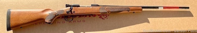 Winchester 70 Featherweight 308 WIN  22" Barrel Walnut NIB NICE WOOD-img-2