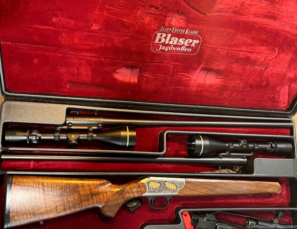 Blaser R93 Super Deluxe .300WBY and .257WBY (2 scopes) BEAUTIFUL-img-1