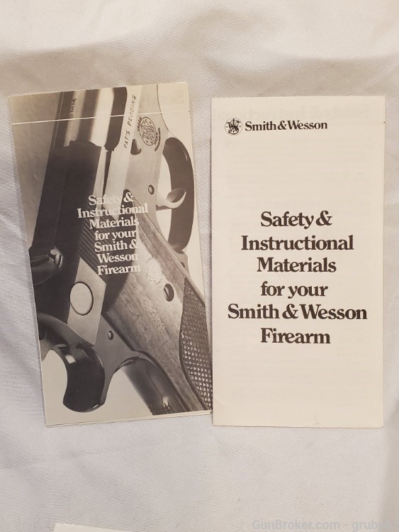 Smith & Wesson Model 39 Factory Manual and Paperwork-img-2