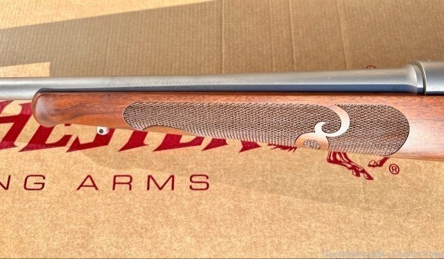 Winchester 70 Stainless Featherweight .243 WIN. 22" NIB 2023 NICE WOOD-img-24