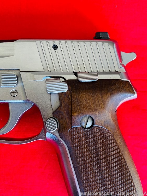 Sig Sauer P228 West German "KB" 1991 9mm NICKEL & Wood Grips * MINT *-img-8