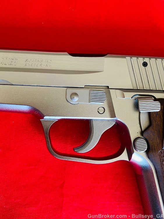 Sig Sauer P228 West German "KB" 1991 9mm NICKEL & Wood Grips * MINT *-img-9