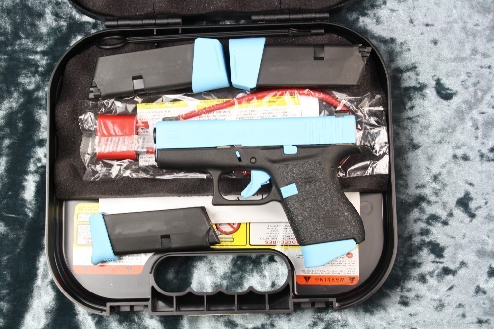 Glock 43 9mm Cerakote Blue Raspberry Vickers Tactical Extras Night LIKE NEW-img-11