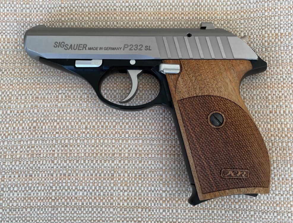 Sig Sauer P232 380ACP Alloy/Stainless, Nill Wood Grips, 4 Mags, 3 Holsters!-img-1