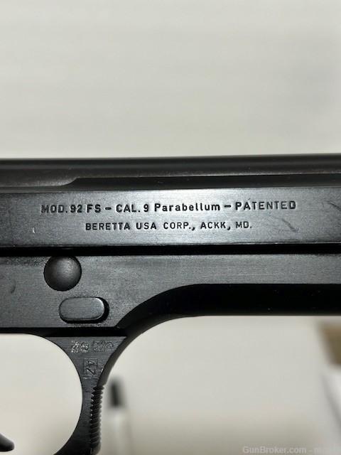 Beretta 92FS 9mm 92 FS similar to 92F 92 F Made in Italy Nice Italian made -img-14