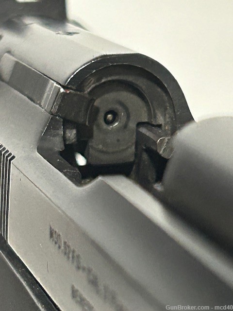 Beretta 92FS 9mm 92 FS similar to 92F 92 F Made in Italy Nice Italian made -img-24