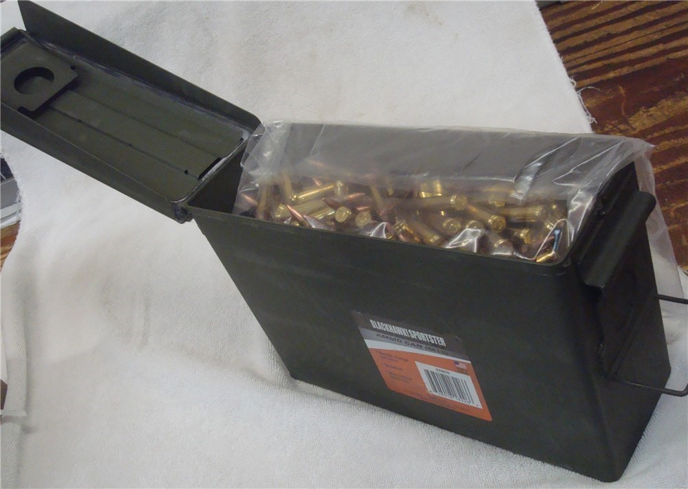 200 FEDERAL 223 FMJ 55 gr brass ammunition in plastic ammo Can AE223-img-0