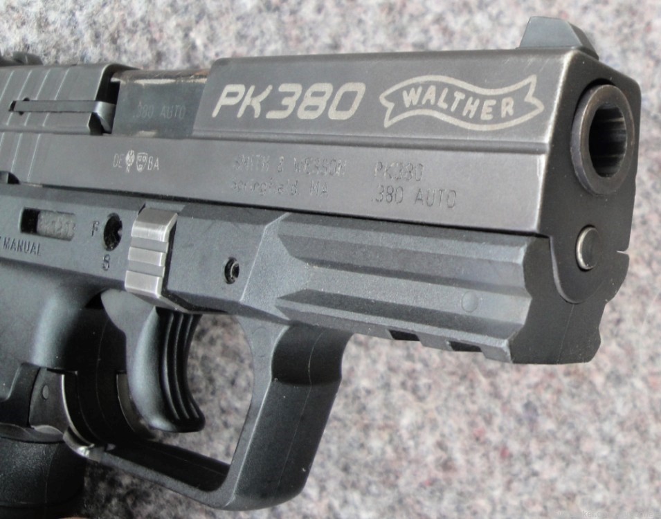Walther PK380 pistol w/case-img-3