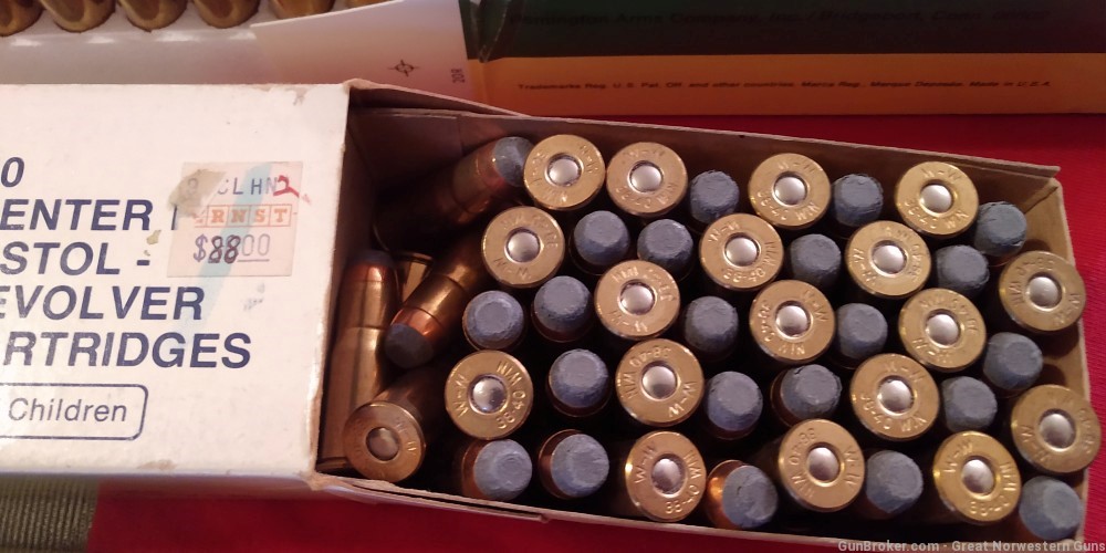 156x rounds & 13 reloadable brass in 4 boxes of 38-40 -img-3