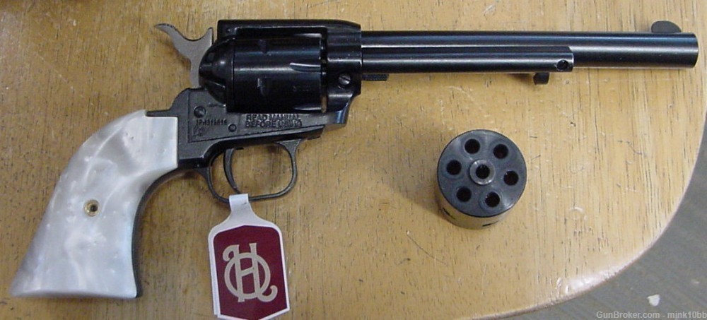 Heritage 22-22 Mag  Revolver White Pearl-img-0