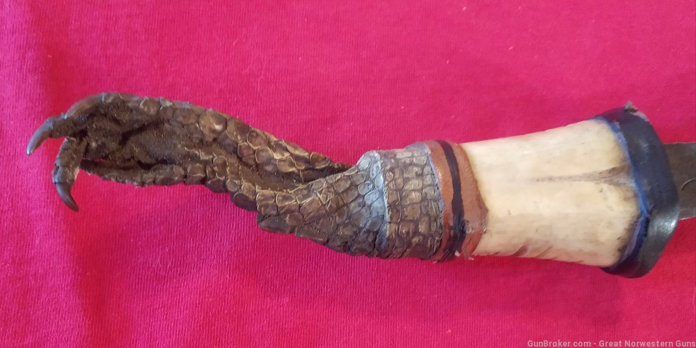 Antique alligator dagger & sheath should be in a museum-img-4