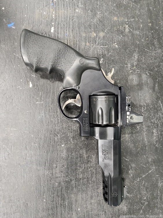 CA PPT SMITH AND WESSON 327 R8 WITH RMR-img-1