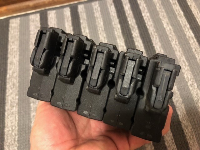 (5 TOTAL) HK416 WALTHER FACTORY 20rd MAGAZINE 22LR 577608 (LIKE NEW)-img-5