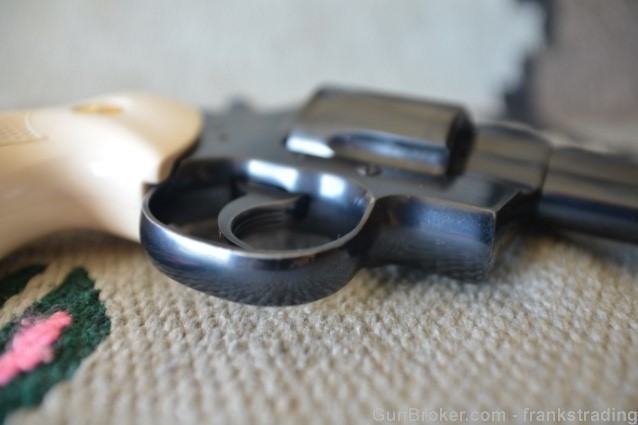 Colt Python revolver 6 inch 357 Mag Super Cond-img-21