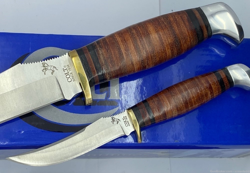 RARE NIB Colt Leather Handle Twin Hunting Knife set CT295-CT296 (CT426) NOS-img-7
